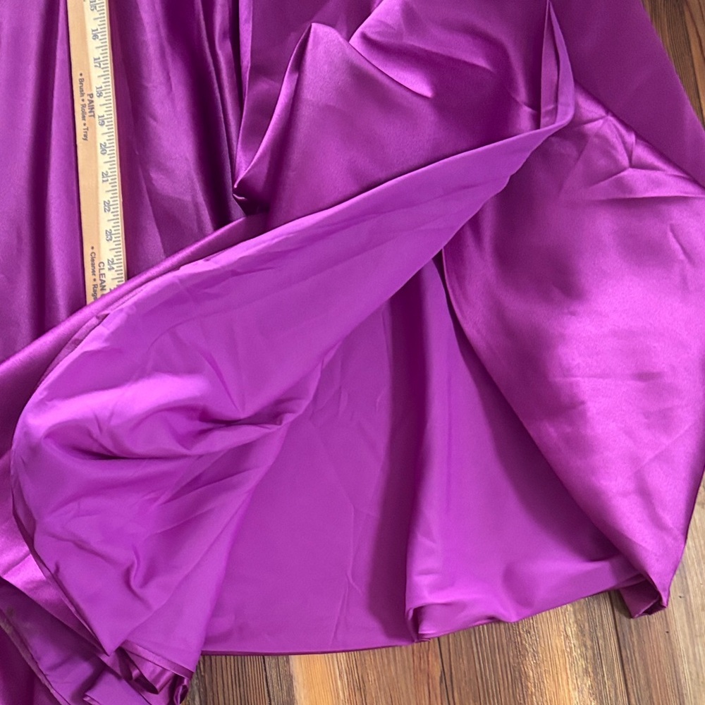Elegant Purple One-Shoulder Formal/Bridesmaid Dresses Size 8 left NWT - Picture 8 of 9